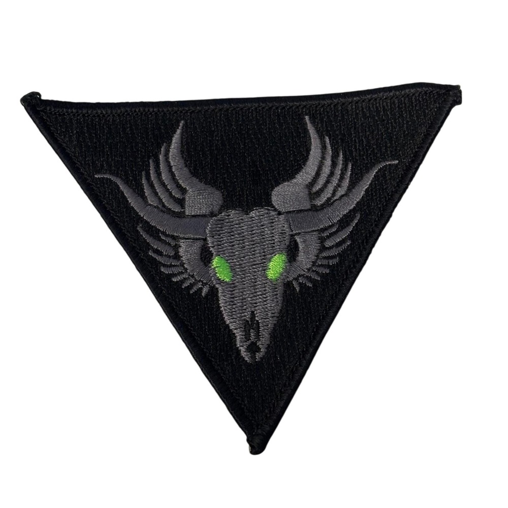 Unbranded Skull Wing Patch Unisex 4in Black Excellent Embroidered Triangle Goth